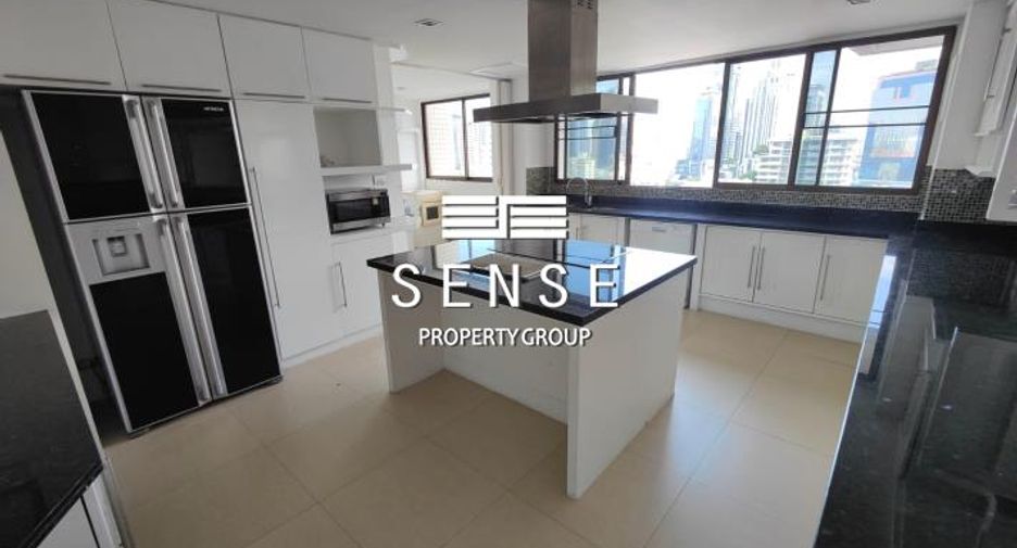 For rent 4 bedrooms condo in Khlong Toei, Bangkok