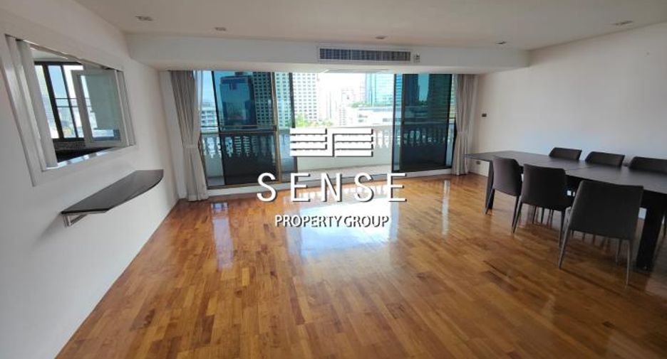 For rent 4 bedrooms condo in Khlong Toei, Bangkok