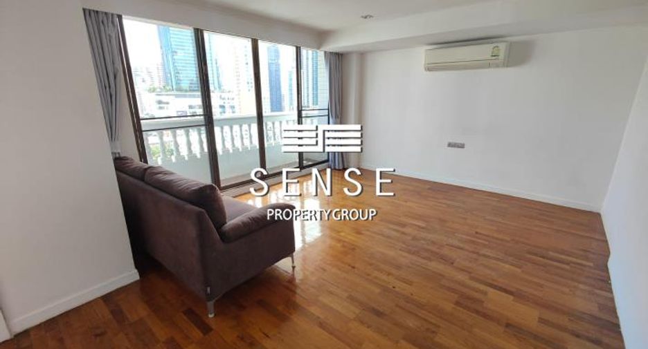 For rent 4 bedrooms condo in Khlong Toei, Bangkok
