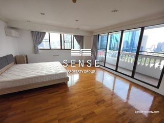For rent 4 bedrooms condo in Khlong Toei, Bangkok