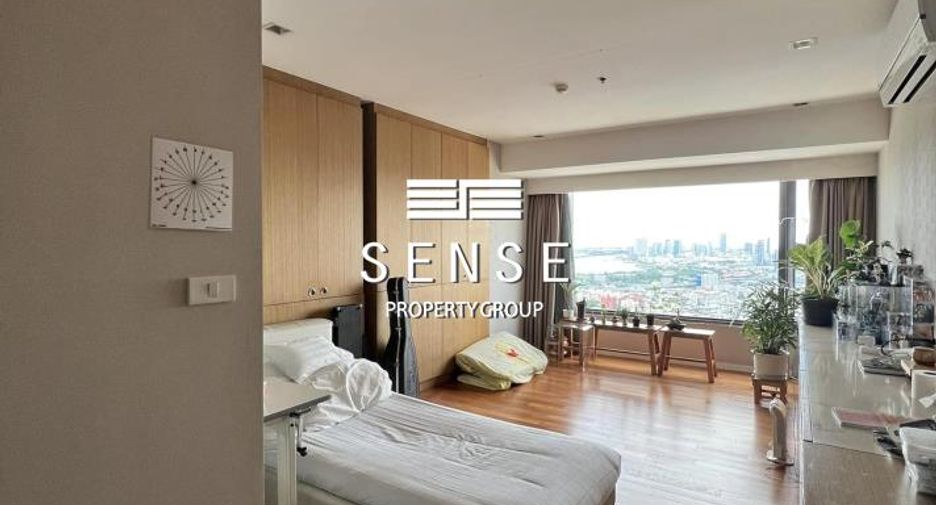For sale 3 bedrooms condo in Sathon, Bangkok