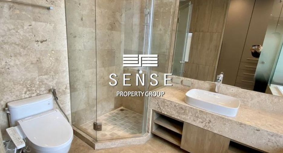 For rent 2 bedrooms condo in Khlong Toei, Bangkok