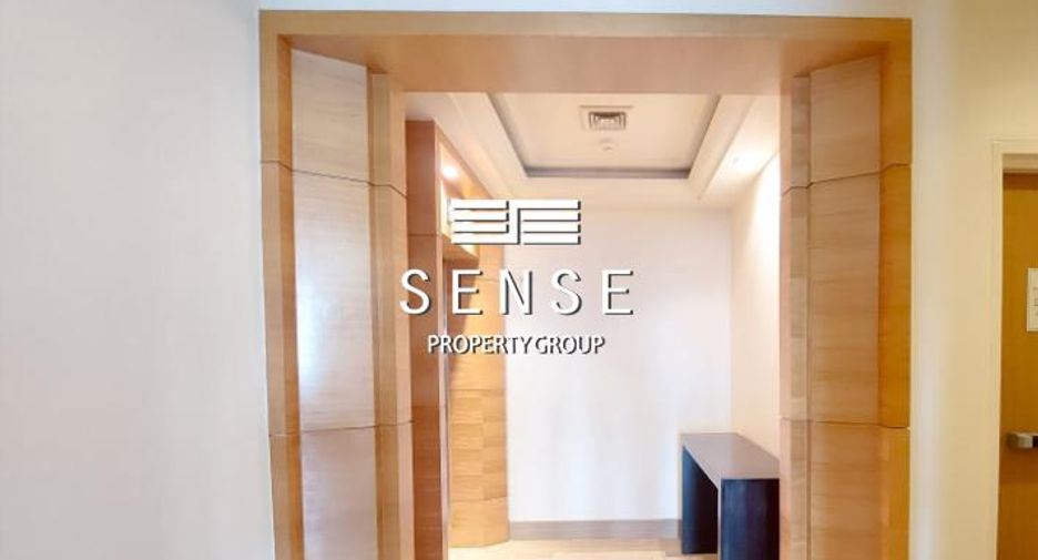 For rent 3 bedrooms condo in Sathon, Bangkok