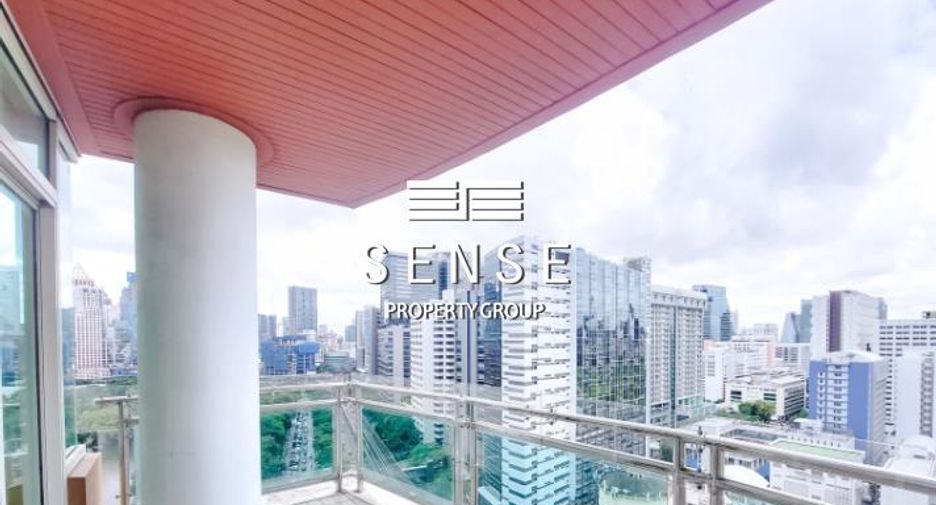 For rent 3 bedrooms condo in Sathon, Bangkok
