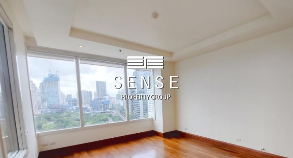 For rent 3 bedrooms condo in Sathon, Bangkok