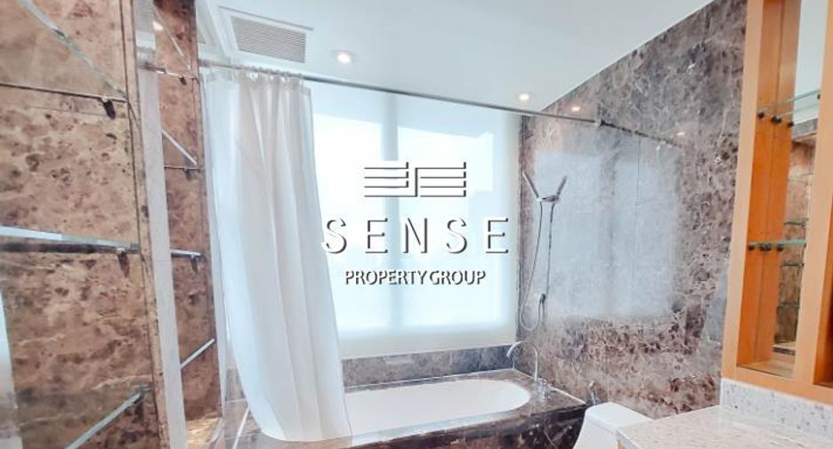For rent 3 bedrooms condo in Sathon, Bangkok