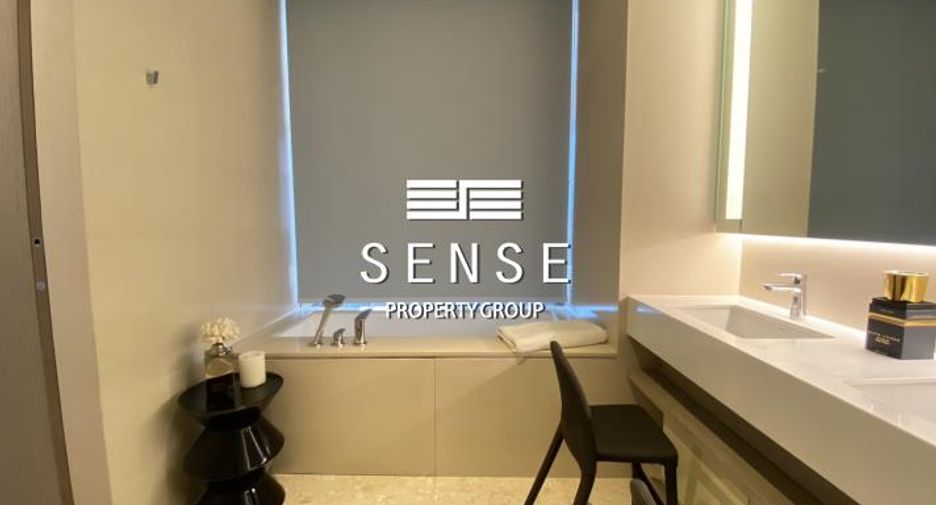 For rent 2 bedrooms condo in Watthana, Bangkok