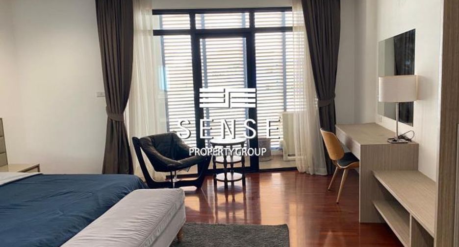 For rent 3 ベッドルーム condo in Yan Nawa, Bangkok