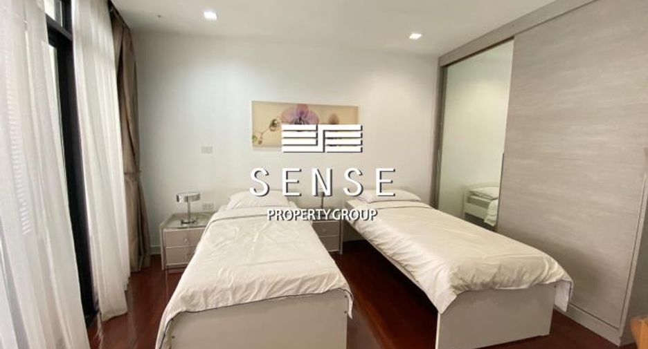 For rent 3 ベッドルーム condo in Yan Nawa, Bangkok