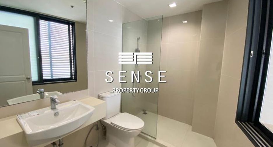 For rent 3 ベッドルーム condo in Yan Nawa, Bangkok