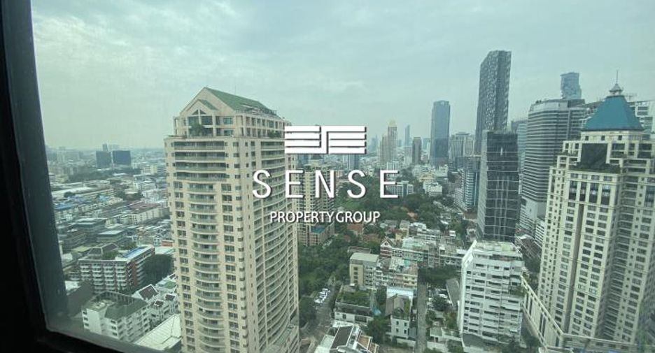 For rent 3 bedrooms condo in Sathon, Bangkok