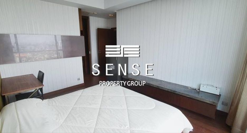 For sale 2 bedrooms condo in Watthana, Bangkok