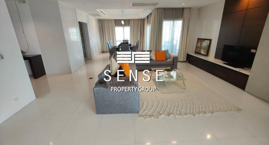 For rent 4 bedrooms condo in Pathum Wan, Bangkok
