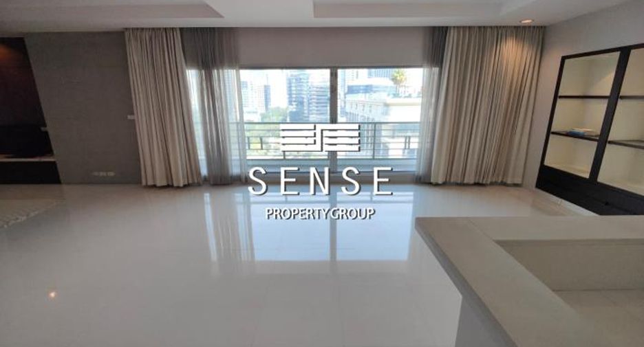 For rent 4 bedrooms condo in Pathum Wan, Bangkok