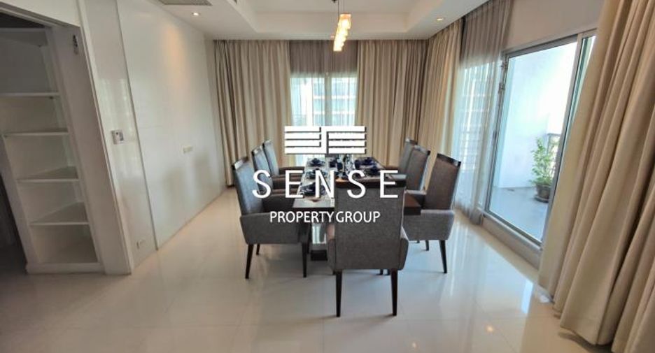 For rent 4 bedrooms condo in Pathum Wan, Bangkok
