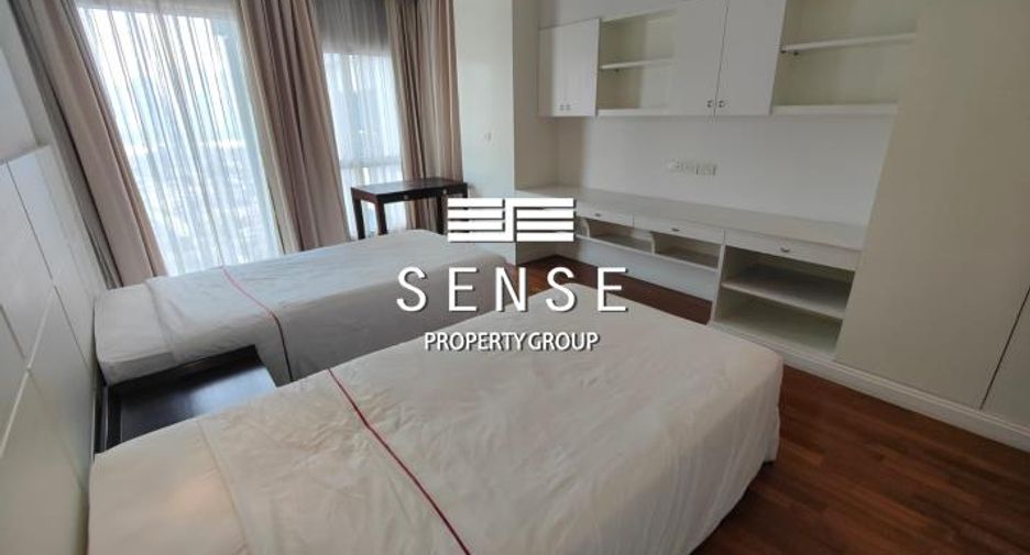 For rent 4 bedrooms condo in Pathum Wan, Bangkok