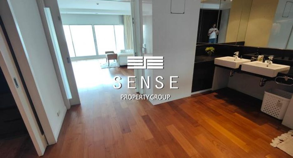 For rent 4 bedrooms condo in Pathum Wan, Bangkok