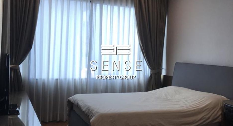 For rent 3 bedrooms condo in Khlong Toei, Bangkok