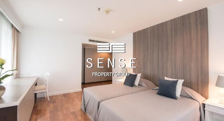 For rent 4 bedrooms condo in Khlong Toei, Bangkok