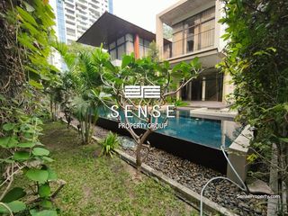 For rent 4 bedrooms house in Khlong Toei, Bangkok