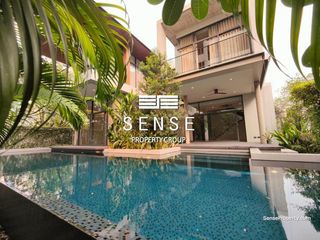For rent 4 bedrooms house in Khlong Toei, Bangkok