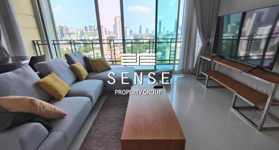 À vendre 2 chambres condo à Watthana, Bangkok
