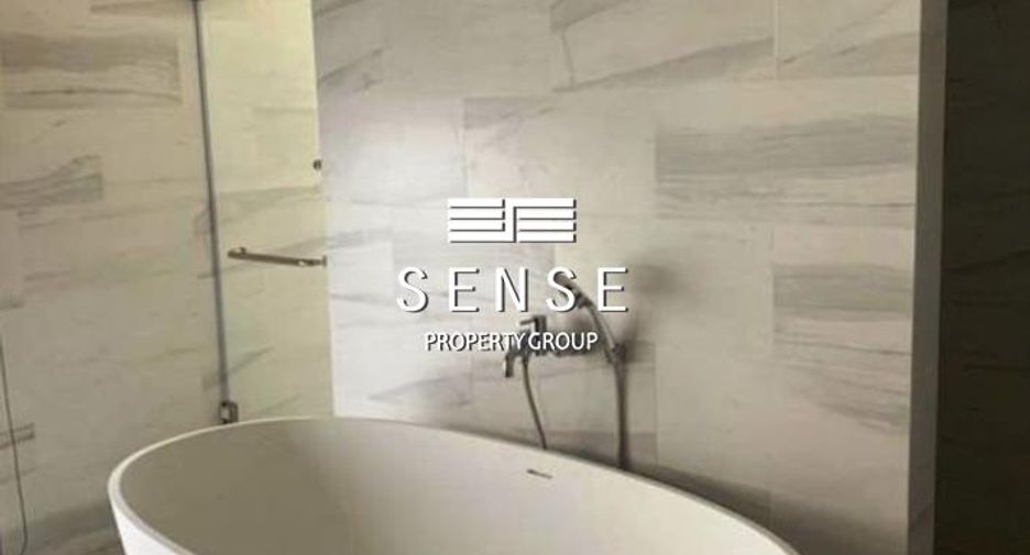 For rent 4 bedrooms condo in Watthana, Bangkok