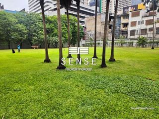 Condo en alquiler de 3 habitaciones en Watthana, Bangkok