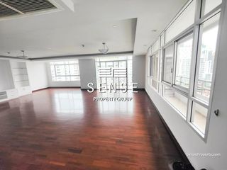 Condo en alquiler de 3 habitaciones en Watthana, Bangkok
