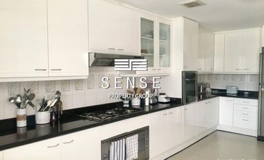 For rent 3 bedrooms condo in Khlong Toei, Bangkok