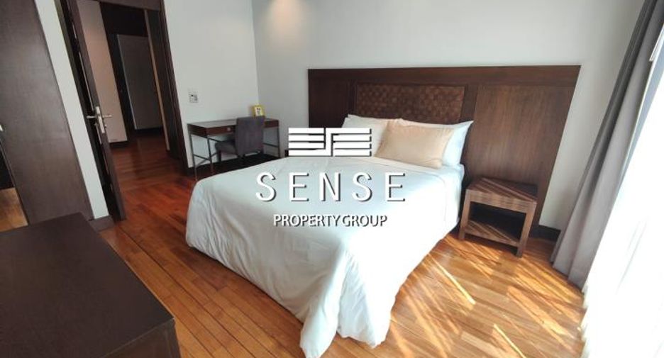 For rent 4 bedrooms condo in Pathum Wan, Bangkok