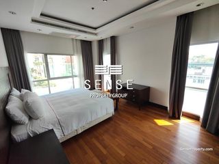 For rent 4 bedrooms condo in Pathum Wan, Bangkok