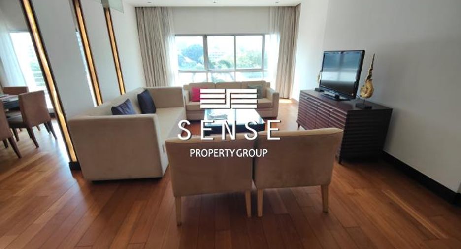 For rent 4 bedrooms condo in Pathum Wan, Bangkok