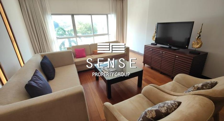 For rent 4 bedrooms condo in Pathum Wan, Bangkok