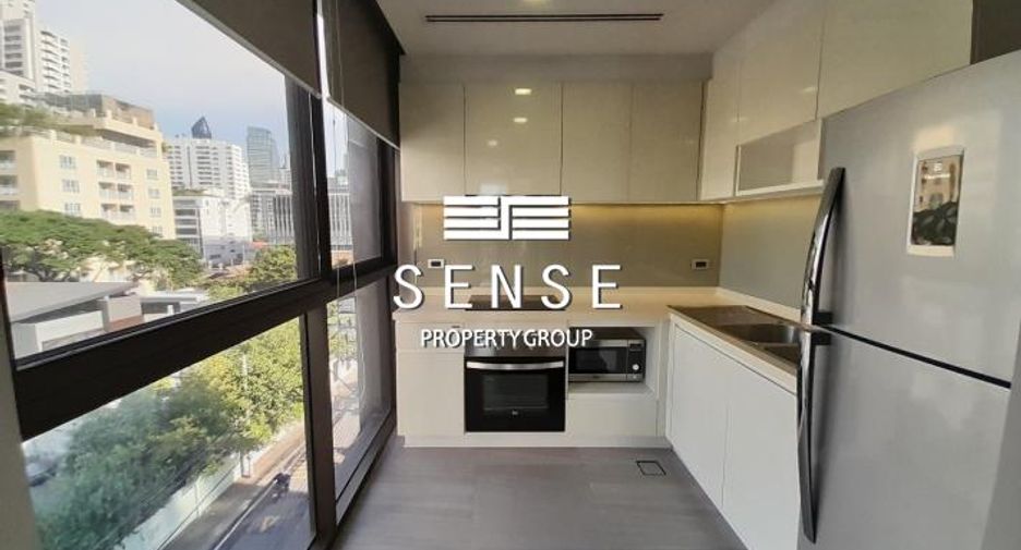 For rent 2 bedrooms condo in Khlong Toei, Bangkok