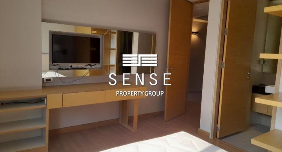 For rent 2 bedrooms condo in Khlong Toei, Bangkok