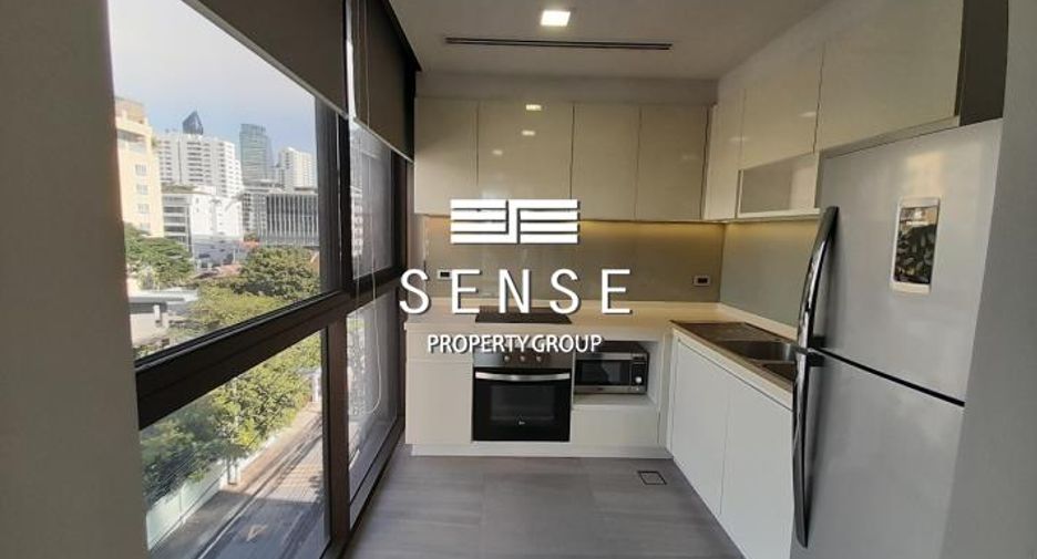 For rent 2 bedrooms condo in Khlong Toei, Bangkok