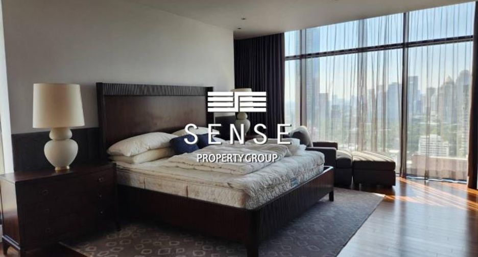 For rent 4 bedrooms condo in Pathum Wan, Bangkok