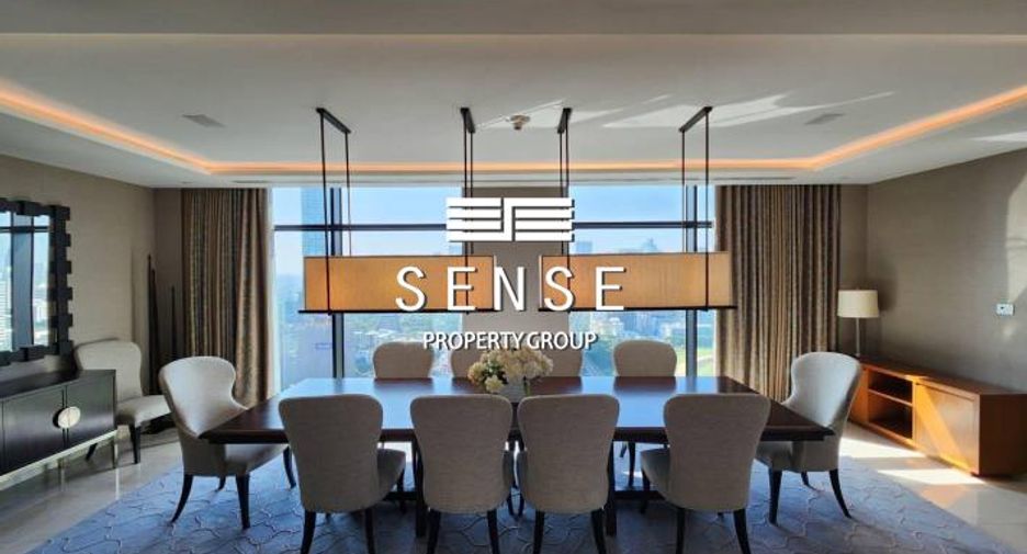 For rent 4 bedrooms condo in Pathum Wan, Bangkok