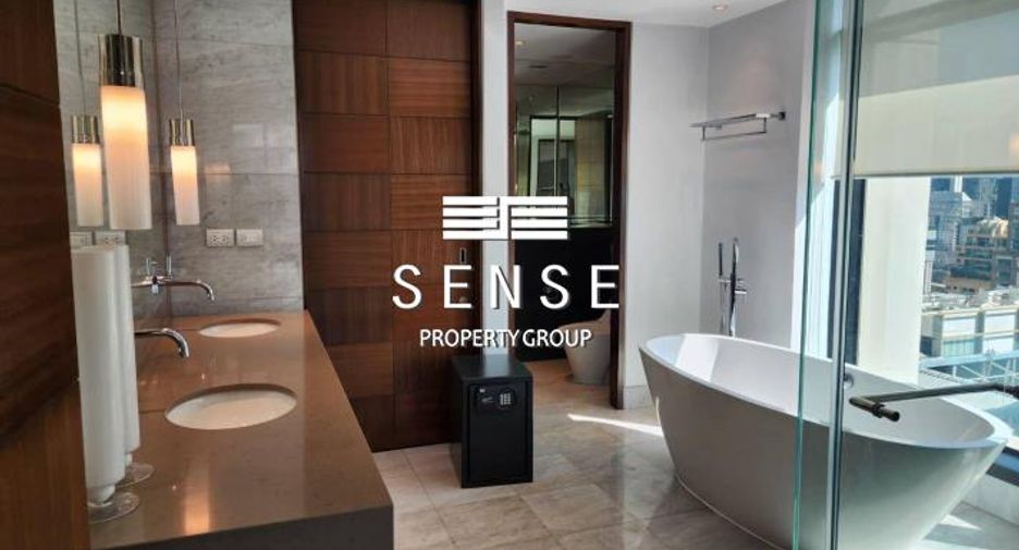 For rent 4 bedrooms condo in Pathum Wan, Bangkok