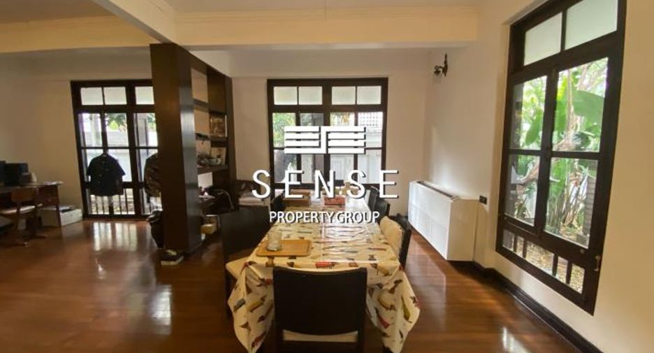 For rent 3 bedrooms house in Pathum Wan, Bangkok