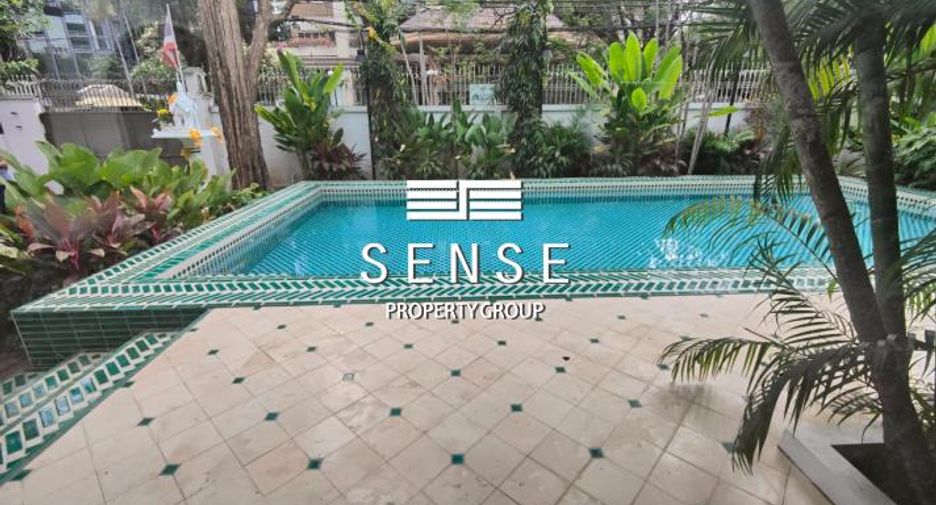 For rent 3 bedrooms house in Pathum Wan, Bangkok