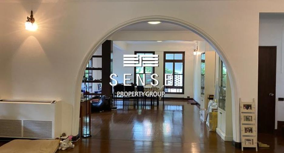 For rent 3 bedrooms house in Pathum Wan, Bangkok