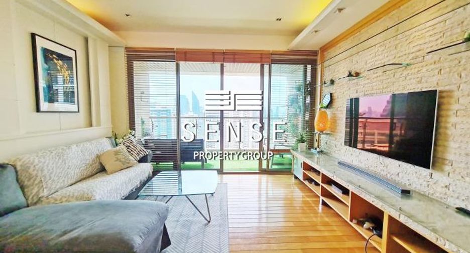 For sale 2 bedrooms condo in Khlong Toei, Bangkok