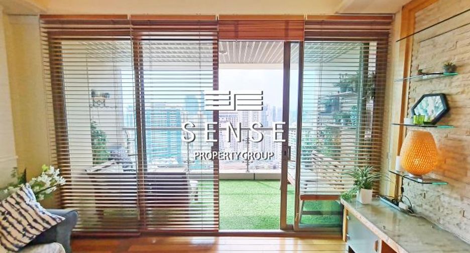 For sale 2 bedrooms condo in Khlong Toei, Bangkok