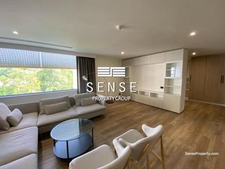 For rent 4 bedrooms condo in Sathon, Bangkok