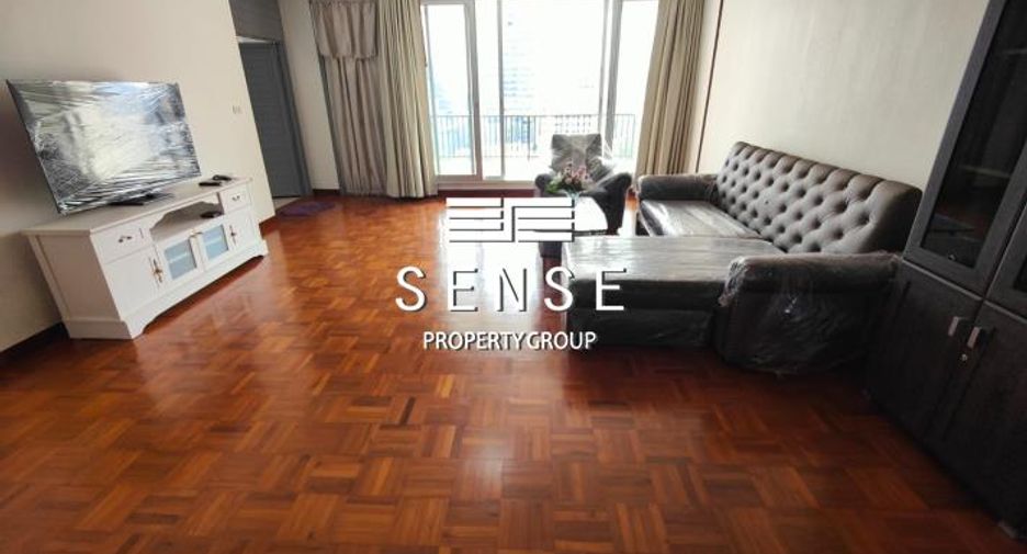 Wohnung zur Miete mit 3 Zimmer in Watthana, Bangkok