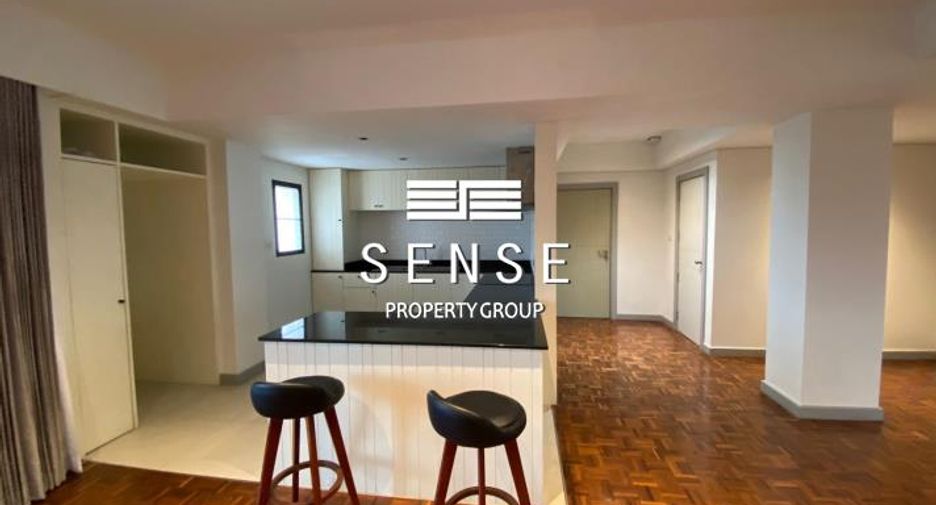 For rent 3 bedrooms condo in Watthana, Bangkok