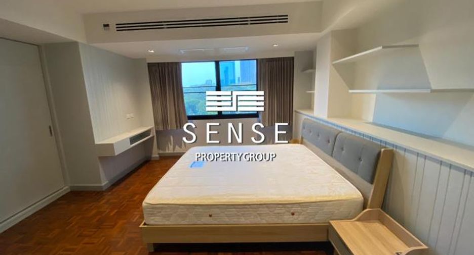 For rent 3 bedrooms condo in Watthana, Bangkok