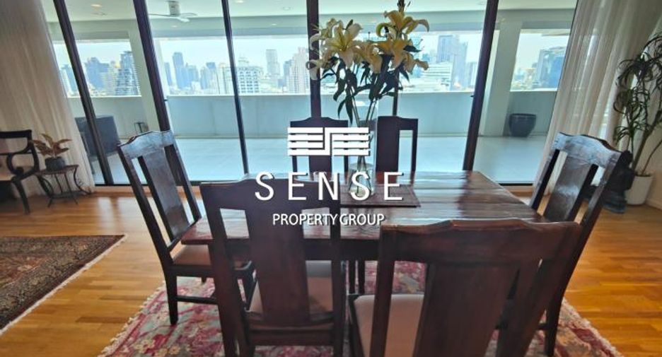 For rent 4 bedrooms condo in Watthana, Bangkok